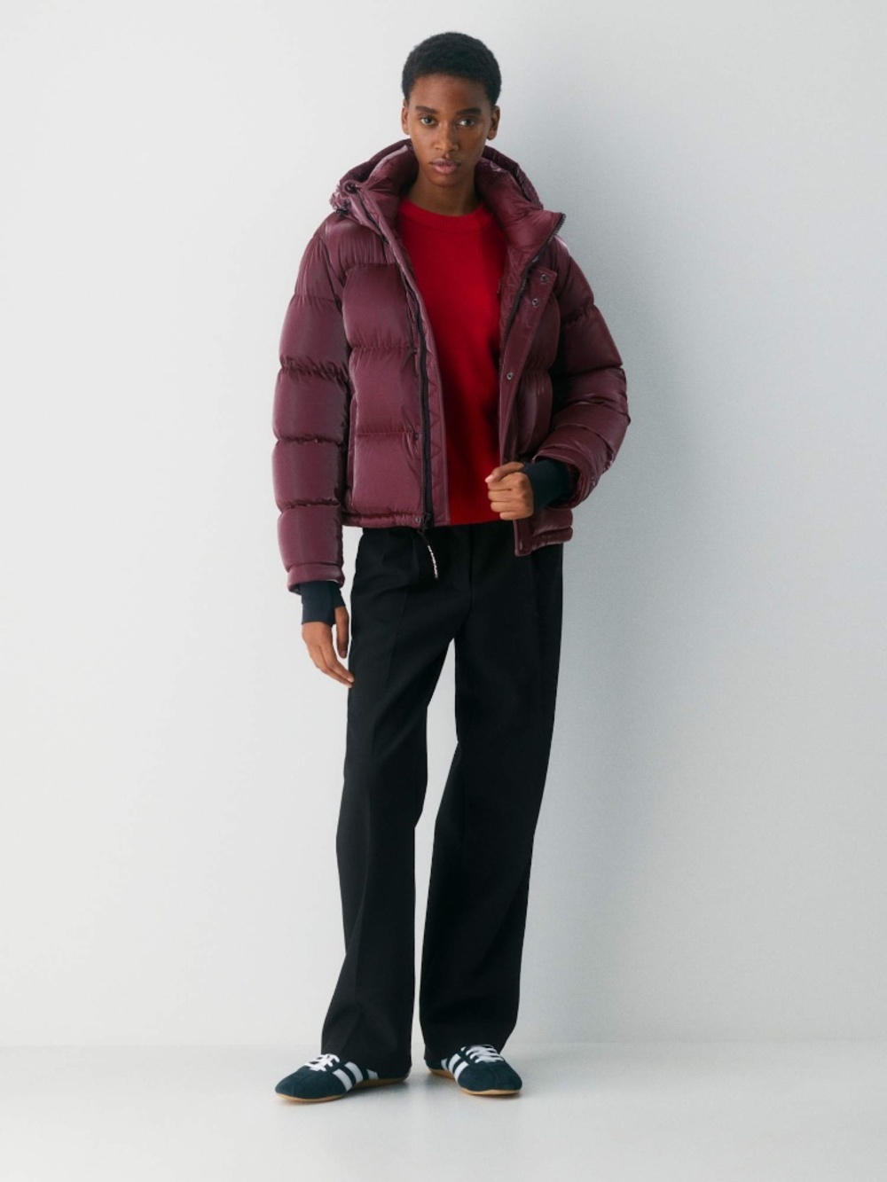 Aritzia The Super Puff Shorty - Liquid Shine - Plum Burgundy (M)